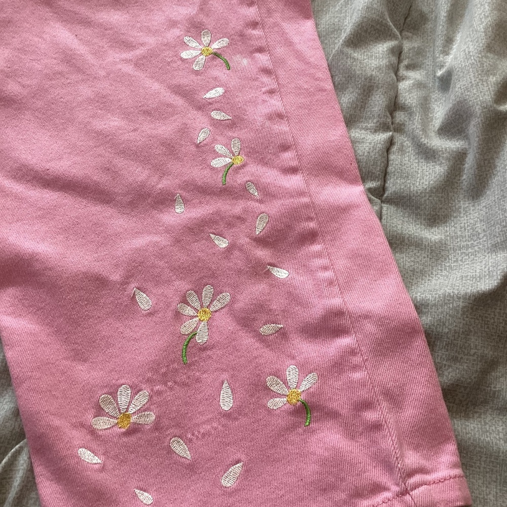 Quacker Factory  Girl CAPRI Jeans Size 16 Teen Waist 29 Embroidered Flowers